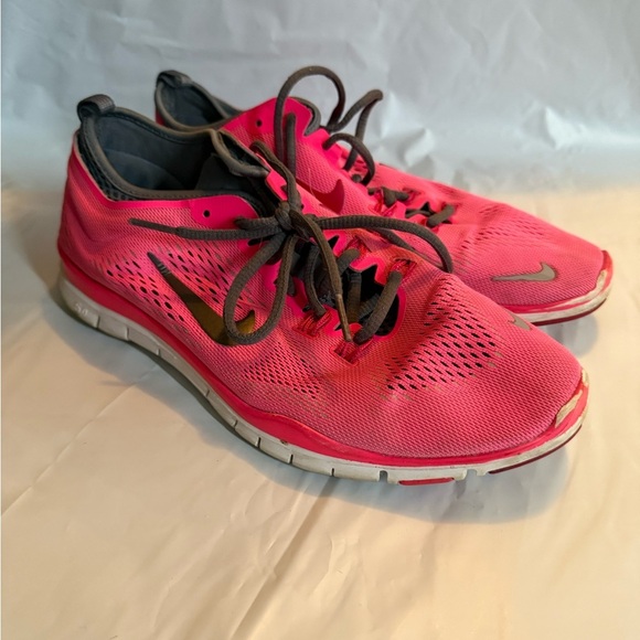 Nike Free 5.0 TR Fit 4 Hyper Pink W Size 9 - Picture 2 of 10